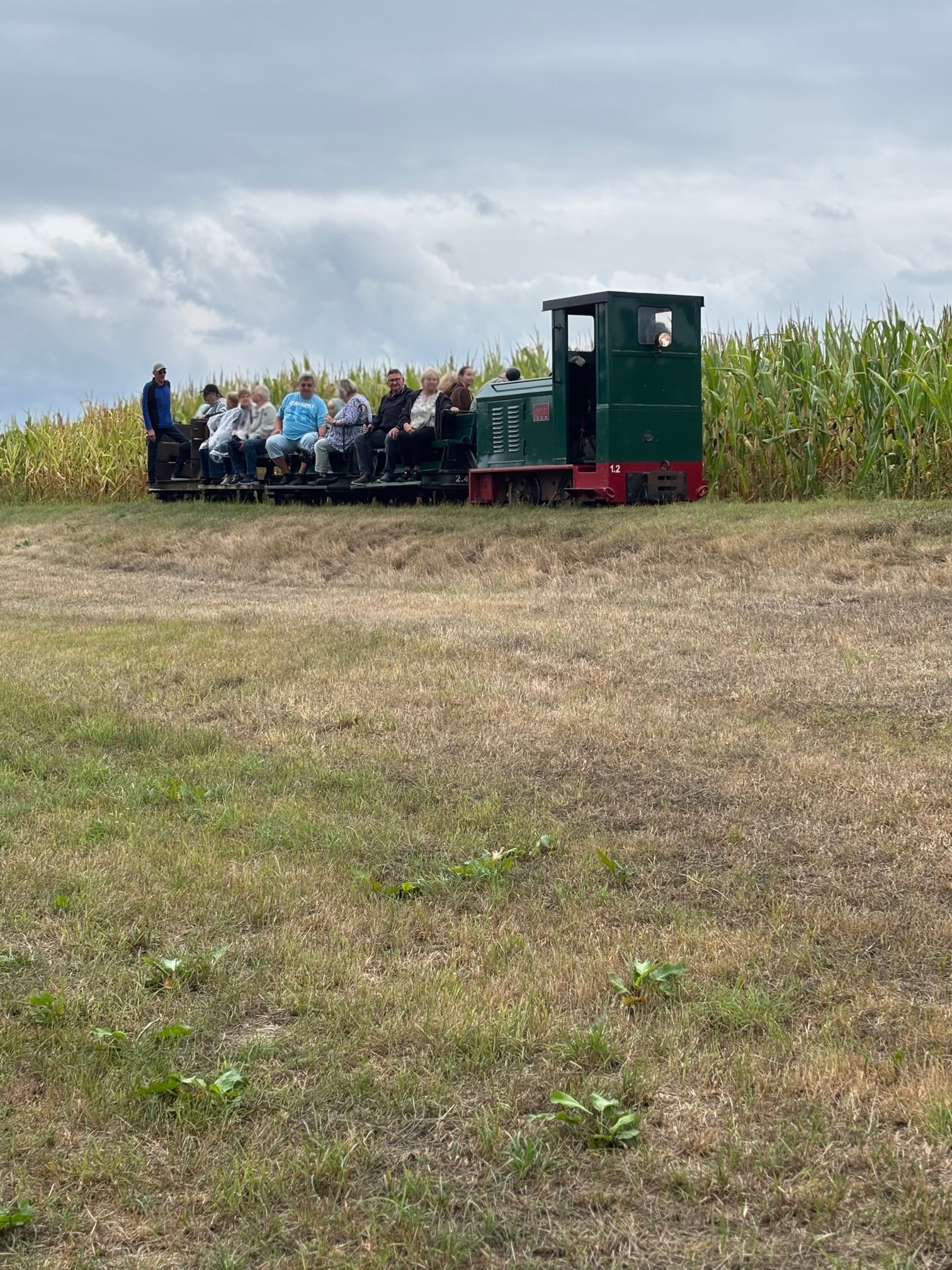 Nostalgietour mit Oldtimerbus und Feldbahn – Bild 3